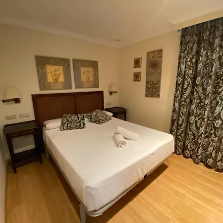 Gav Ciudad Apartment *